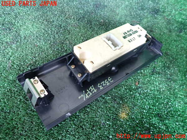 1UPJ-9233236245]ビッグホーン(UBS26GW)左前パワーウィンドウスイッチ 中古_2
