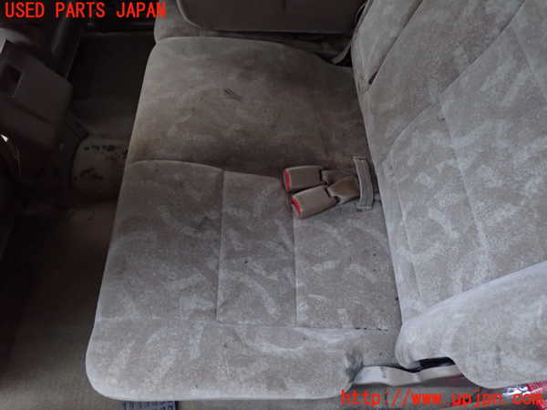 1UPJ-9233237175]ビッグホーン(UBS26GW)左2列目シート 中古_3