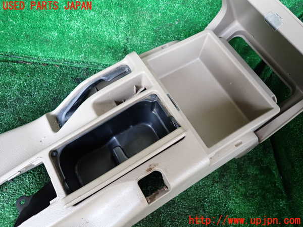 1UPJ-9233237540]ビッグホーン(UBS26GW)センターコンソール 中古_2