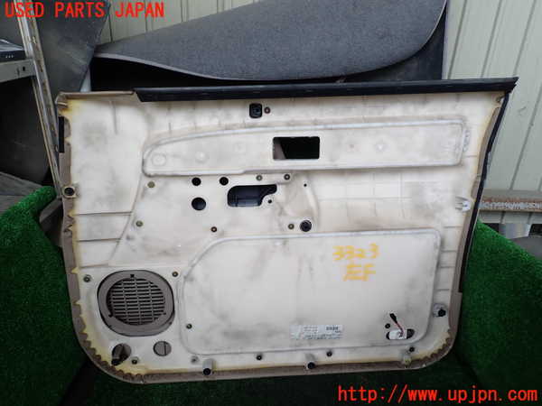 1UPJ-9233231264]ビッグホーン(UBS26GW)左前ドア内張り 中古_4