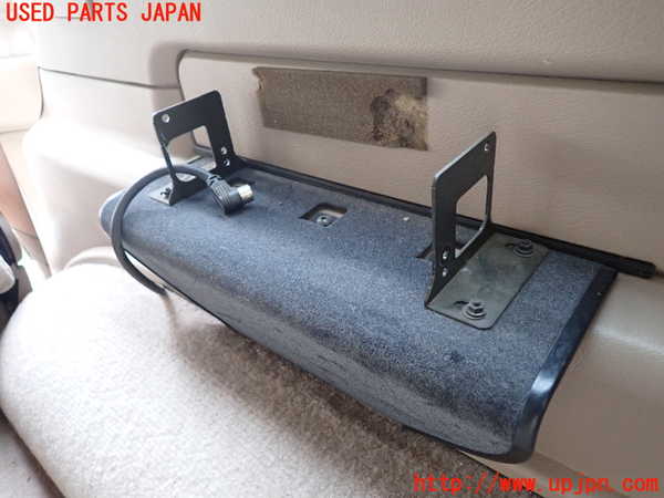 1UPJ-9233237675]ビッグホーン(UBS26GW)右リアピラートリム 中古_4