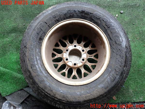1UPJ-9233239032]ビッグホーン(UBS26GW)タイヤ　ホイール　1本② 245/70R16 中古_3