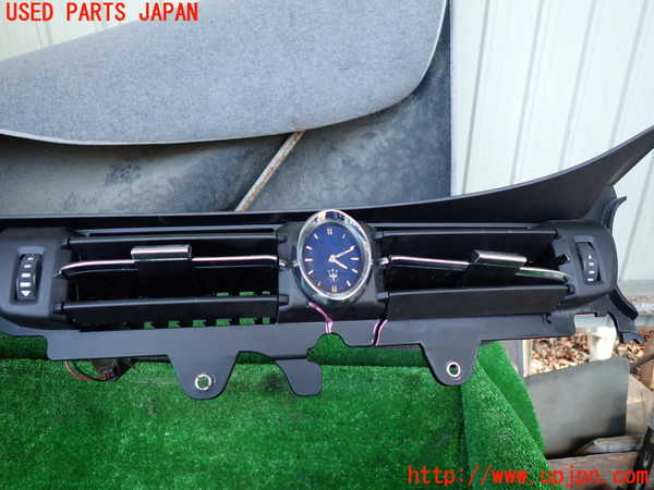 1UPJ-9233247526]マセラティ・クアトロポルテ(MQP30A)エアコン吹き出し口1 (真中) ジャンク部品取り_2