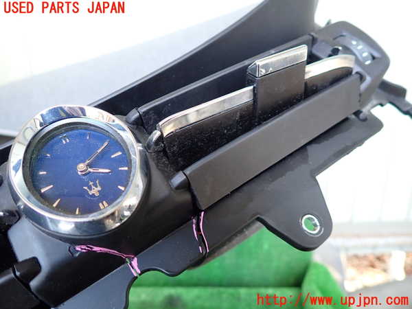 1UPJ-9233247526]マセラティ・クアトロポルテ(MQP30A)エアコン吹き出し口1 (真中) ジャンク部品取り_3
