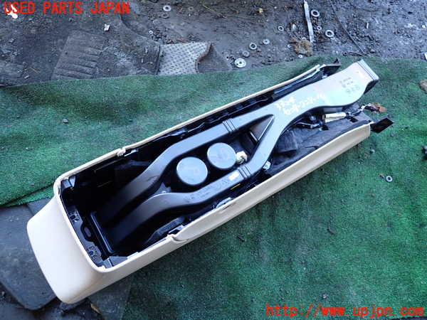 1UPJ-9233247540]マセラティ・クアトロポルテ(MQP30A)センターコンソール 中古_4