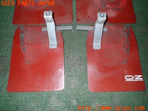 3UPJ=9233250054]コルト ラリーアート バージョンR(Z27AG)中期 社外 マッドガード マッドフラップ 中古_3