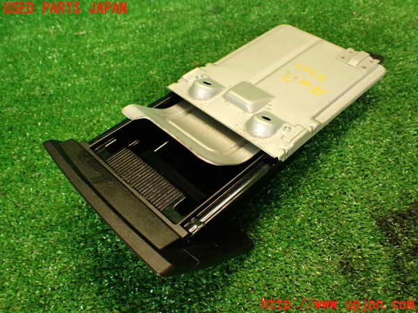 2UPJ-9233257821]コルト ラリーアート バージョンR(Z27AG)灰皿1 中古_3