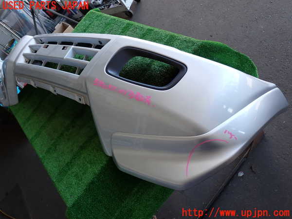 2UPJ-9233261010]パジェロ(V75W)フロントバンパー 中古_2