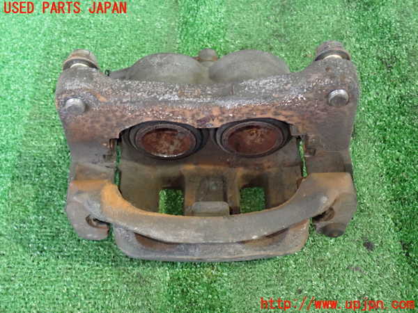 2UPJ-9233264080]パジェロ(V75W)右フロントキャリパー 中古_3