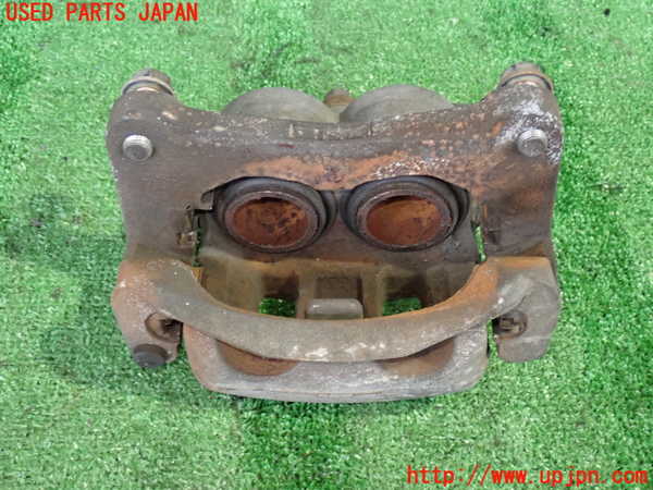 2UPJ-9233264085]パジェロ(V75W)左フロントキャリパー 中古_3