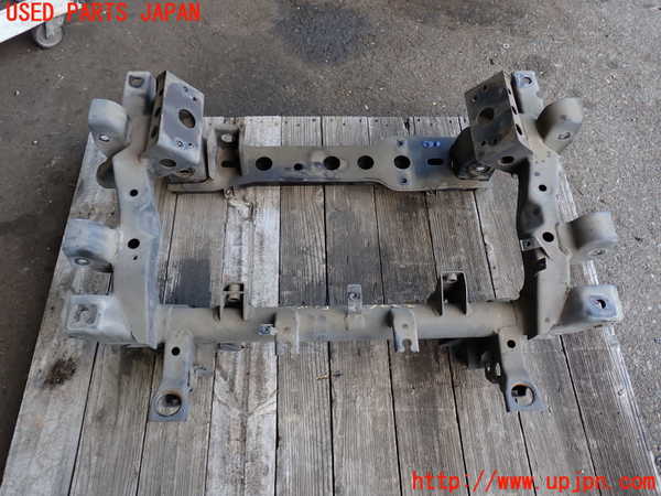 2UPJ-9233265285]パジェロ(V75W)フロントメンバー 中古_2