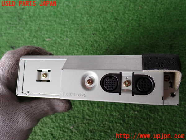 2UPJ-9233266505]パジェロ(V75W)CDチェンジャー (ジャンク品) 中古_3