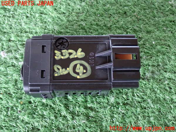 2UPJ-9233266309]パジェロ(V75W)スイッチ4 中古_2