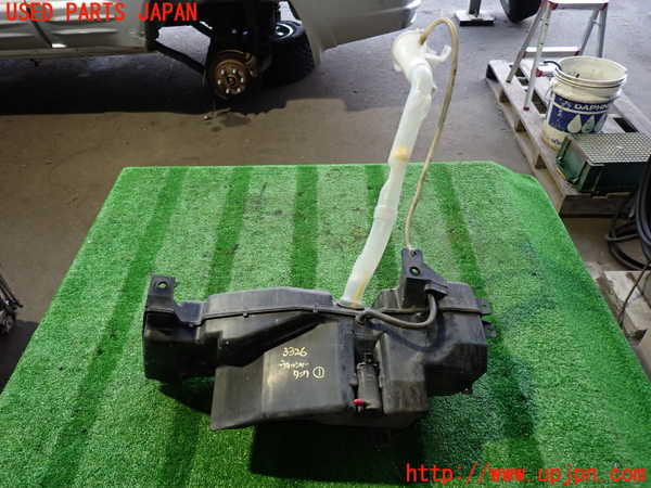 2UPJ-9233266791]パジェロ(V75W)ウォッシャータンク1 中古_3