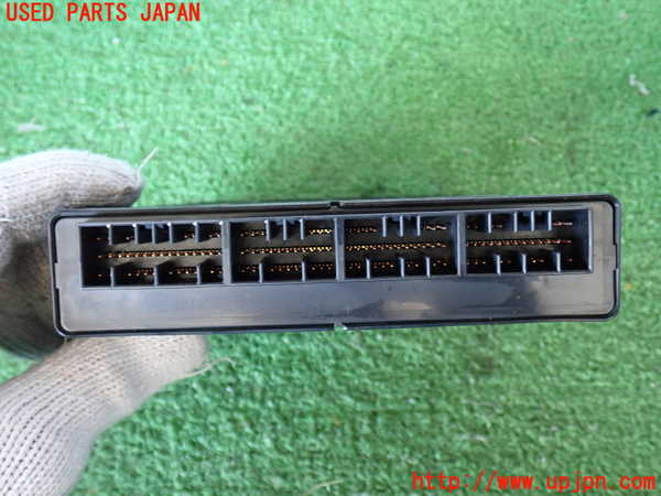 2UPJ-9233266110]パジェロ(V75W)エンジンコンピューター 中古_2