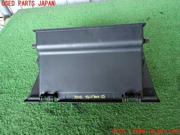2UPJ-9233267516]パジェロ(V75W)グローブボックス1 中古_3
