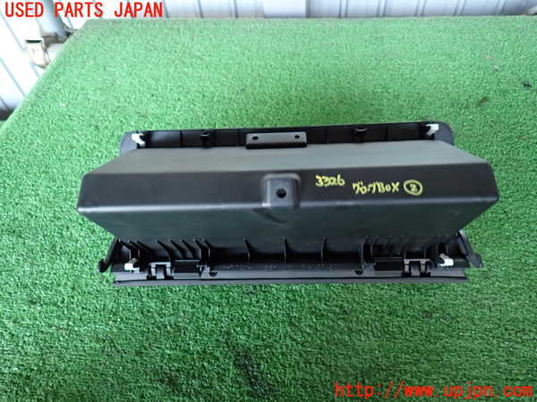 2UPJ-9233267517]パジェロ(V75W)グローブボックス2 中古_4