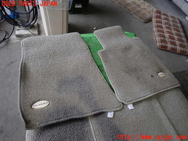 2UPJ-9233267800]パジェロ(V75W)フロアマット 中古_2