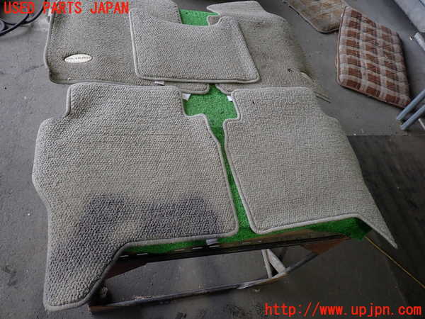 2UPJ-9233267800]パジェロ(V75W)フロアマット 中古_3