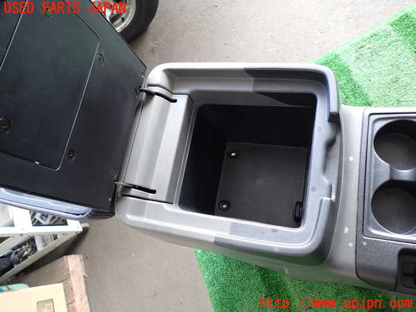 2UPJ-9233267540]パジェロ(V75W)センターコンソール 中古_3