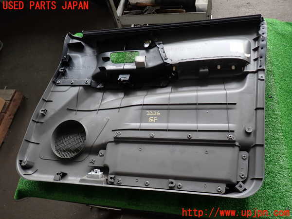 2UPJ-9233261264]パジェロ(V75W)左前ドア内張り 中古_5