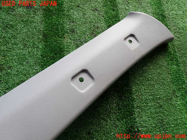 2UPJ-9233267655]パジェロ(V75W)右フロントピラートリム 中古_2