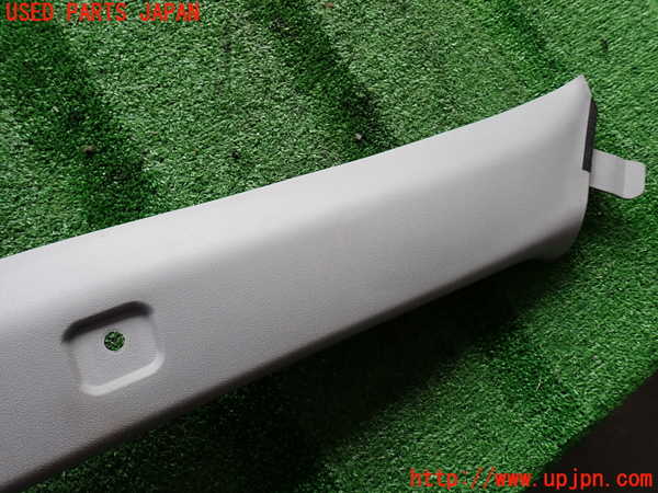 2UPJ-9233267660]パジェロ(V75W)左フロントピラートリム 中古_3