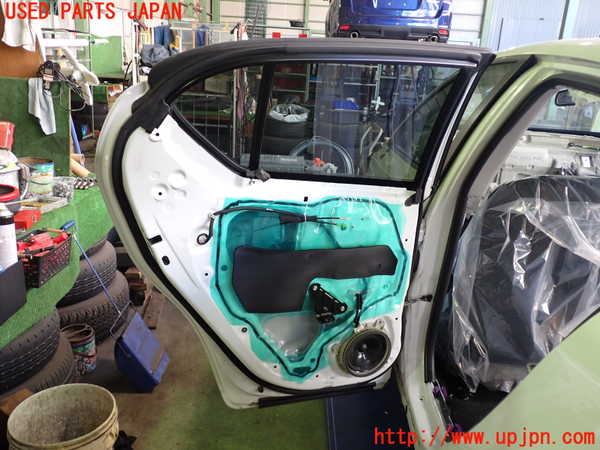 2UPJ-9233271320]レクサス・CT200h(ZWA10)左後ドア (43R-003021) 中古_4