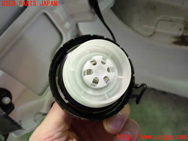 2UPJ-9233271690]レクサス・CT200h(ZWA10)フューエルリッド 中古_3