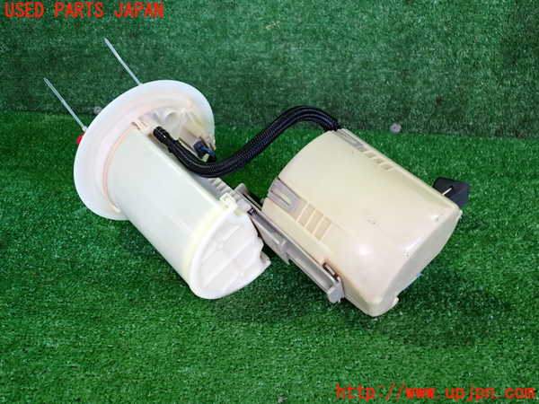 2UPJ-9233272510]レクサス・CT200h(ZWA10)燃料ポンプ 中古_2