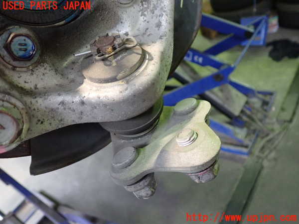 2UPJ-9233274290]レクサス・CT200h(ZWA10)右フロントナックルハブ 中古_4