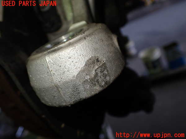 2UPJ-9233274295]レクサス・CT200h(ZWA10)左フロントナックルハブ 中古_2