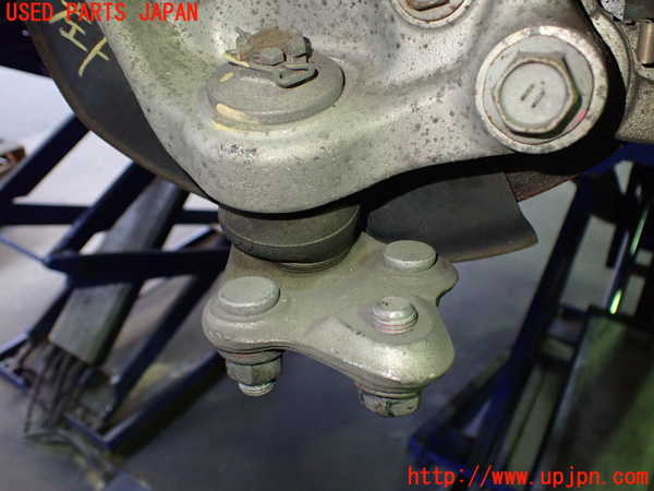 2UPJ-9233274295]レクサス・CT200h(ZWA10)左フロントナックルハブ 中古_4