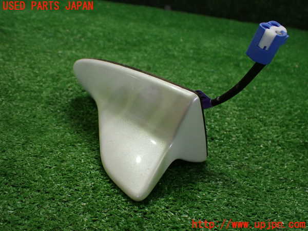 2UPJ-9233276550]レクサス・CT200h(ZWA10)アンテナ 中古_2