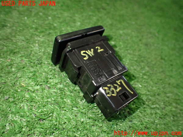 2UPJ-9233276307]レクサス・CT200h(ZWA10)スイッチ2 (車両接近音OFF) 中古_2