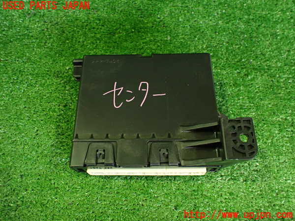 2UPJ-9233276148]レクサス・CT200h(ZWA10)コンピューター3 中古_2