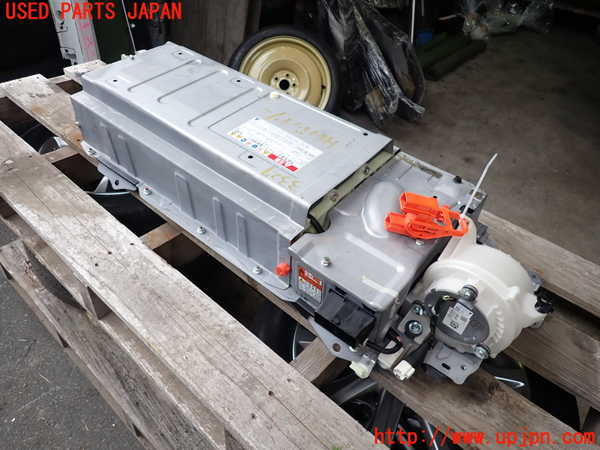 2UPJ-9233276911]レクサス・CT200h(ZWA10)ハイブリッドバッテリー1 中古_3