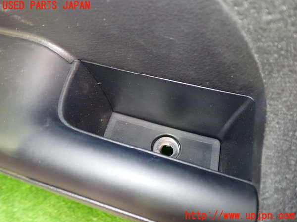 2UPJ-9233271294]レクサス・CT200h(ZWA10)右後ドア内張り 中古_4