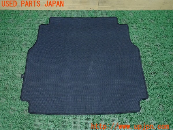 3UPJ=9233280634]ベンツ C200 ステーションワゴン スポーツ(205242 S205)純正 A2056800703 ラゲッジマット 中古_2