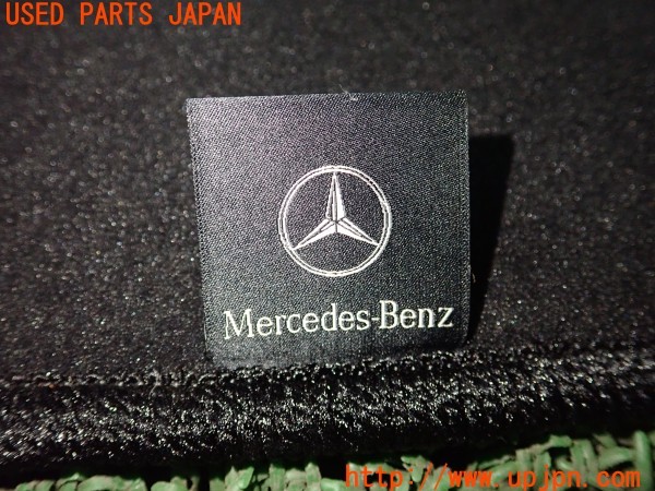 3UPJ=9233280634]ベンツ C200 ステーションワゴン スポーツ(205242 S205)純正 A2056800703 ラゲッジマット 中古_5