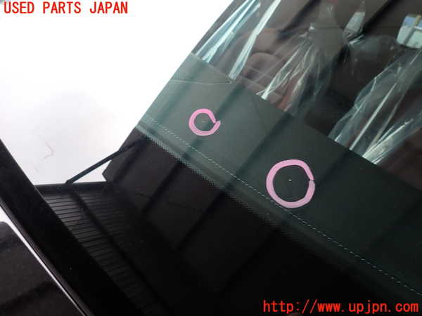 2UPJ-9233281195]ベンツ C200 ステーションワゴン(205242)(205)フロントガラス 中古(43R-000527 M468)_2