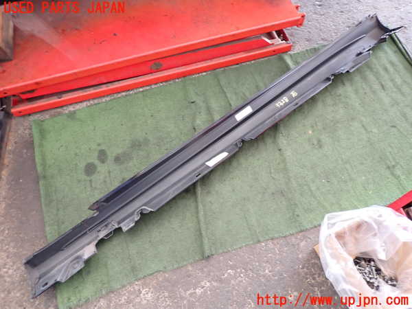 2UPJ-9233281390]ベンツ C200 ステーションワゴン(205242)(205)右サイドステップ 中古_4