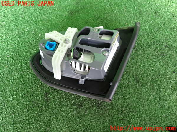 2UPJ-9233281552]ベンツ C200 ステーションワゴン(205242)(205)左リアフィニッシャー 中古_2