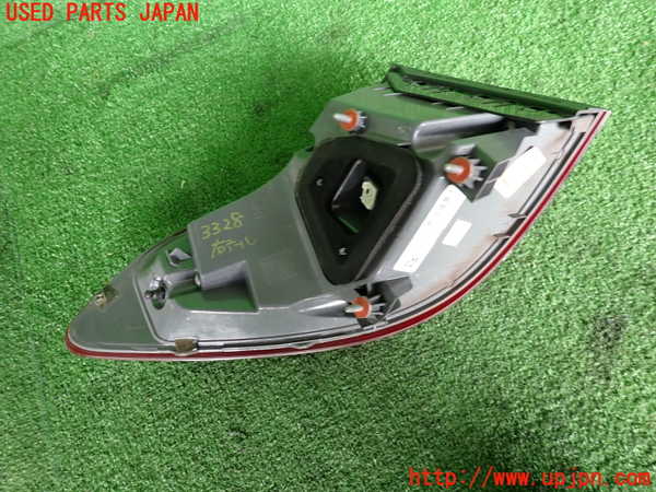 2UPJ-9233281530]ベンツ C200 ステーションワゴン(205242)(205)右テールランプ 中古_2