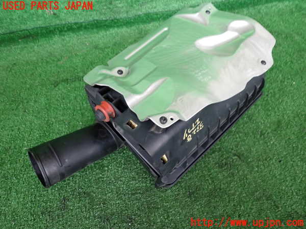 2UPJ-9233282560]ベンツ C200 ステーションワゴン(205242)(205)エアクリーナーボックス 中古_2