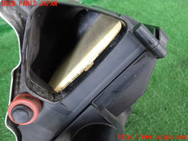 2UPJ-9233282560]ベンツ C200 ステーションワゴン(205242)(205)エアクリーナーボックス 中古_3