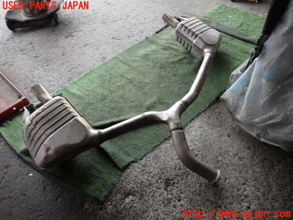 2UPJ-9233282671]ベンツ C200 ステーションワゴン(205242)(205)リアマフラー1 中古_2