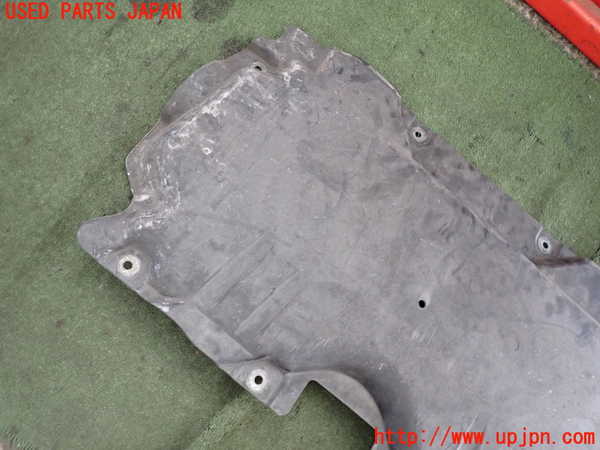 2UPJ-9233281721]ベンツ C200 ステーションワゴン(205242)(205)アンダーカバー1 中古_4