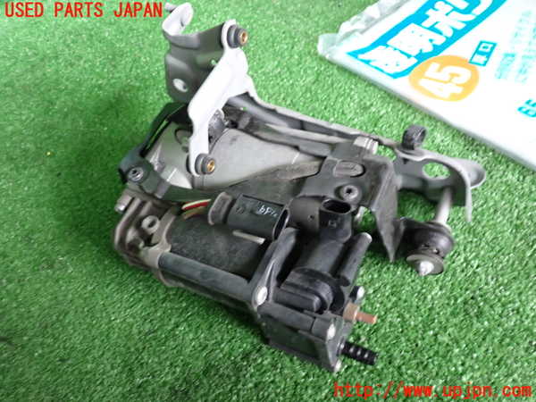 2UPJ-9233285535]ベンツ C200 ステーションワゴン(205242)(205)エアサスポンプ 中古_2