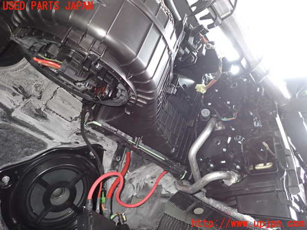 2UPJ-9233286081]ベンツ C200 ステーションワゴン(205242)(205)エバポレーター1 中古_2